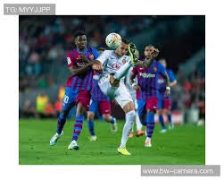 陈伟殷在 2016 年签下 5 年 8000 万美元合同加盟马林鱼，创下台湾最高薪