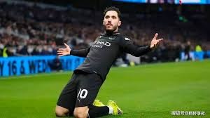 东体预测申花首发：阿苏埃和米内罗搭档锋线，鲍亚雄继续出战