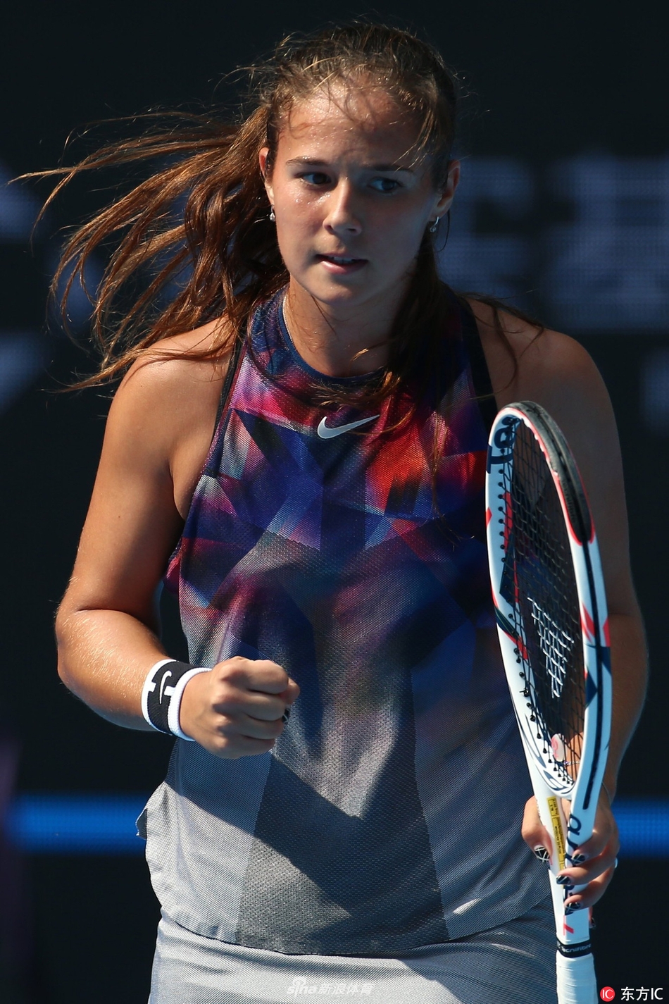 在比赛中展 在比赛中展